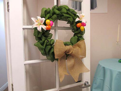 Burlap Easter Holiday Wreath
