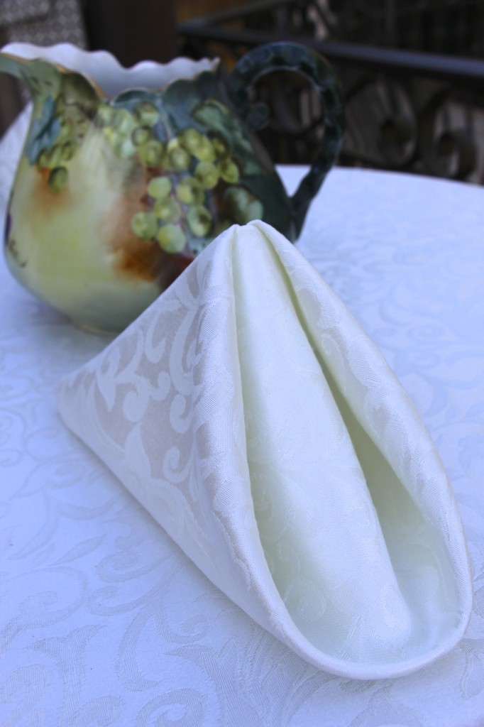 The History of Damask Tablecloths